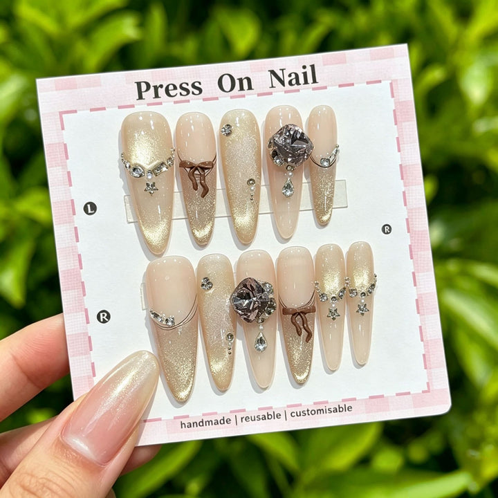 Dekorative Druck-Nagelkollektion