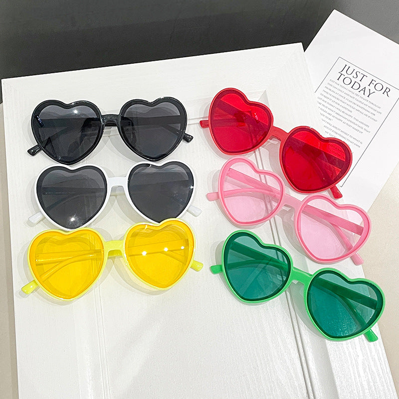 Damen verspielte Herzform Sonnenbrille Karnz