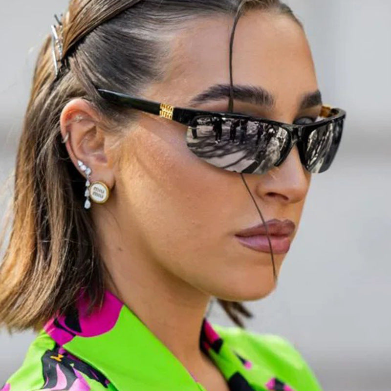 Damen modische Sonnenbrille mit polarisierenden Gläsern und stilvollem Rahmen Karnz