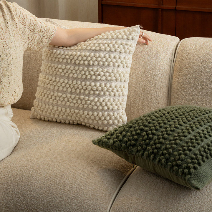 Strukturiertes Strickkissen mit Bobble-Optik Karnz