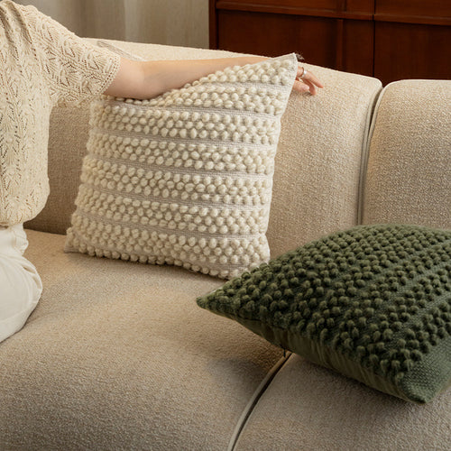 Strukturiertes Strickkissen mit Bobble-Optik Karnz
