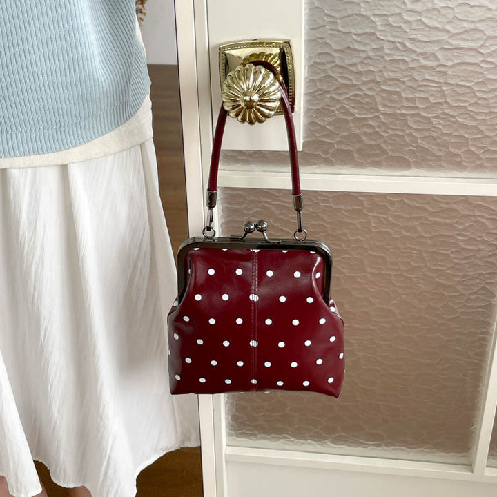 Stylische Pünktchen-Handtasche
