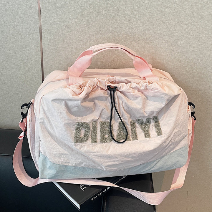 Stylische Sportreise-Tasche