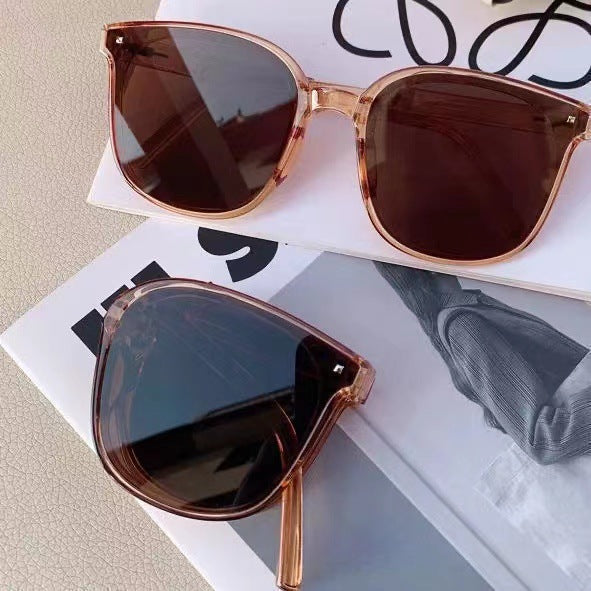 Damen trendige Sonnenbrille mit einzigartigem Facettenrahmen Karnz