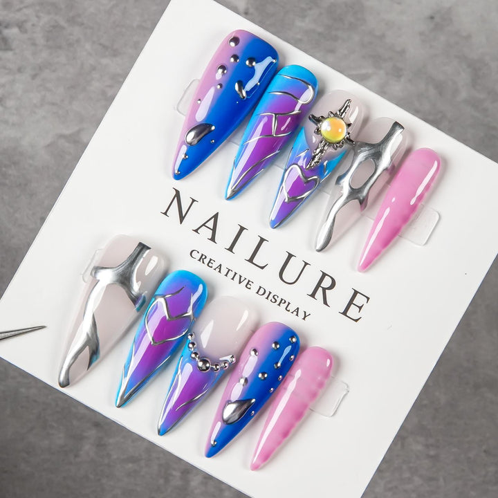 Künstlerische dekorative Stiletto Press-On Nägel