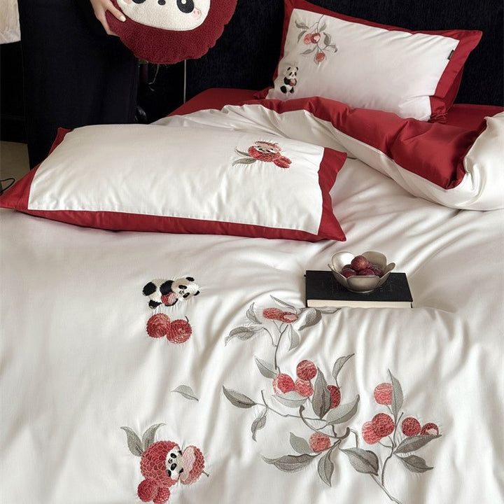 Bestickte Baumwollsatin-Bettwäschegarnitur mit floraler Apfel- und Panda-Applikation Karnz