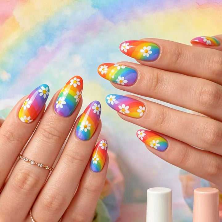 Kreative Kunstnägel mit Buntem Regenbogen-Design und Verspielten Blütenmotiven Karnz