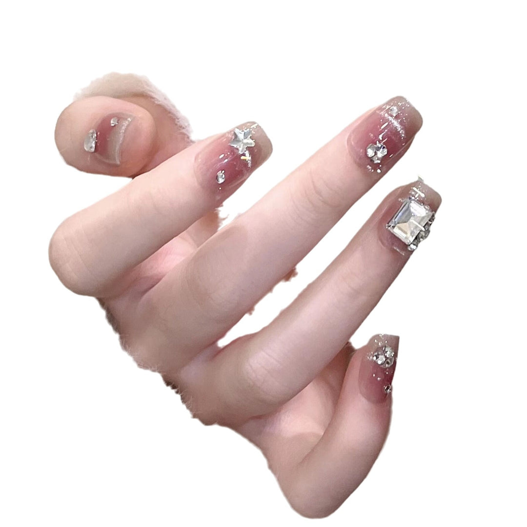 Glamouröse mit Strass verzierte Press-On Nagelkunst Karnz
