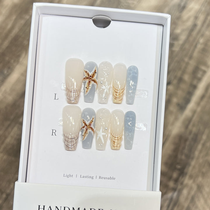 Handgefertigtes, vom Küstenleben inspiriertes Press-On Nagelset Karnz