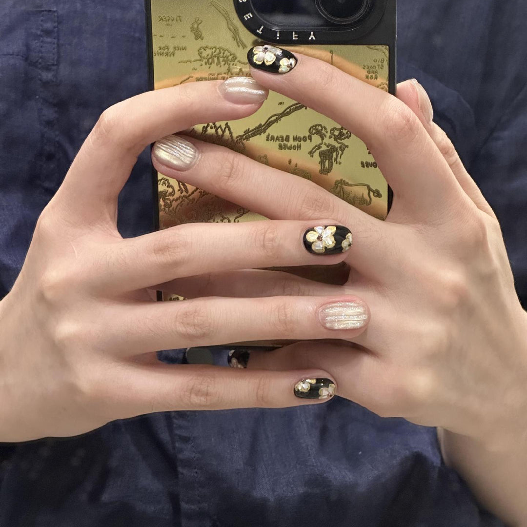 Kreatives Nageldesign Karnz