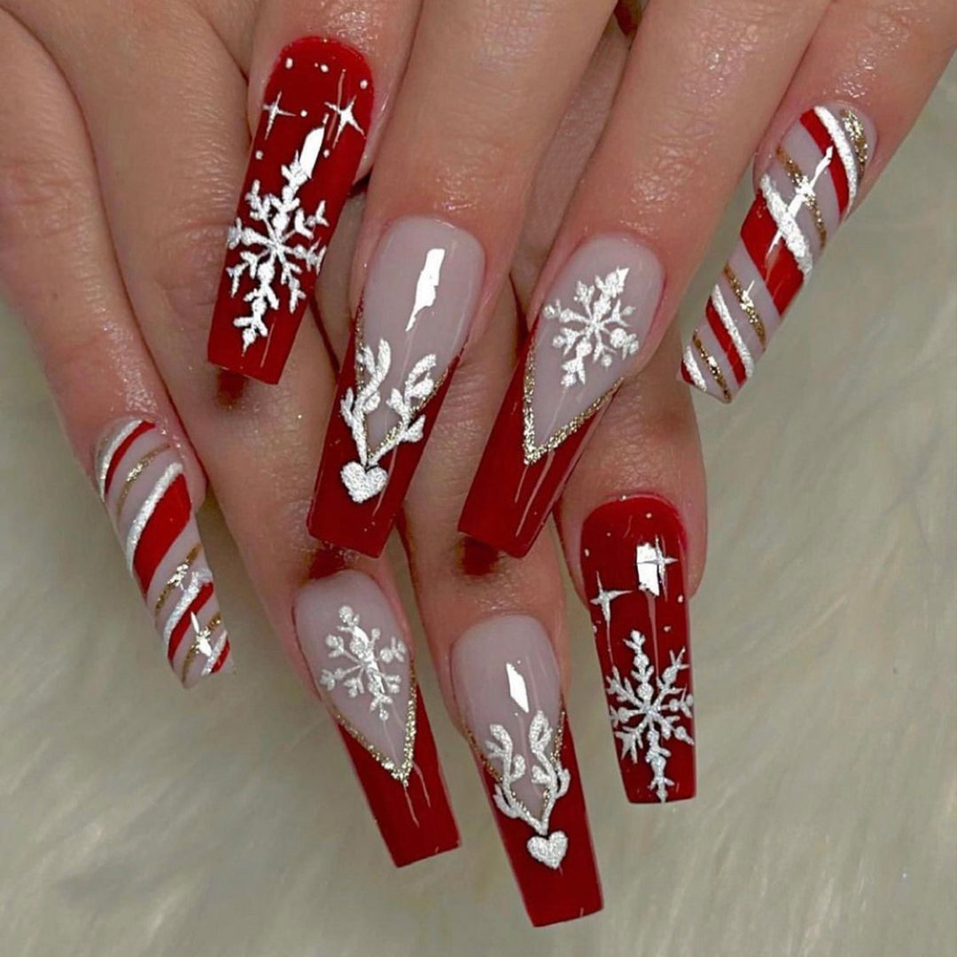 Elegante Stiletto Press-On Nagelset mit einzigartigem Design Karnz