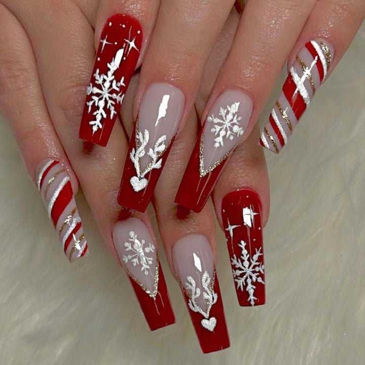 Elegante Stiletto Press-On Nagelset mit einzigartigem Design Karnz