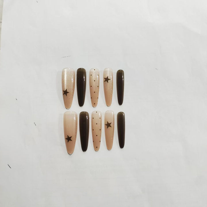 Künstlerisches Stern Design Press-On Nagel Set Karnz