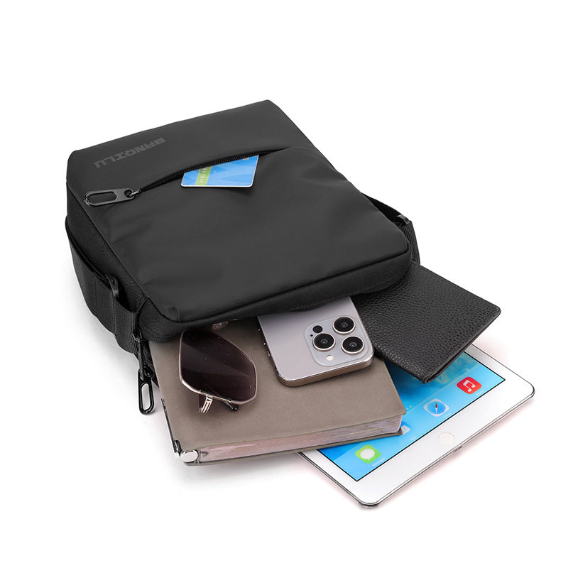 Wasserfeste strukturierte Umhängetasche Karnz