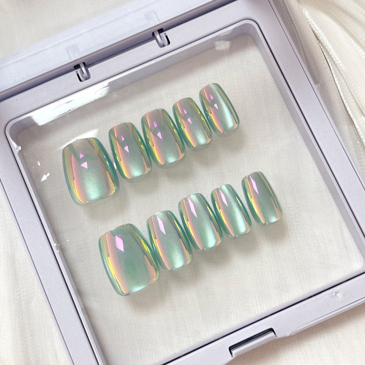 Iridescent Glossy Press-On Nail Set Karnz