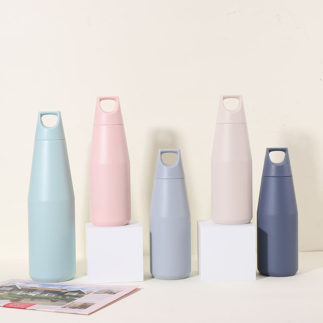 Isolierte Wasserflasche Karnz