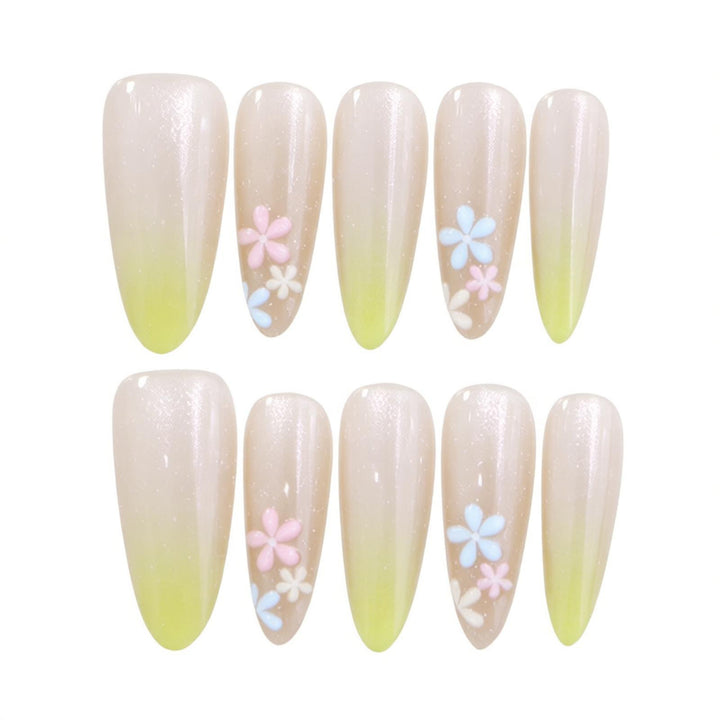 Elegante Ombre Press-On Nail Set mit floralen Akzenten Karnz