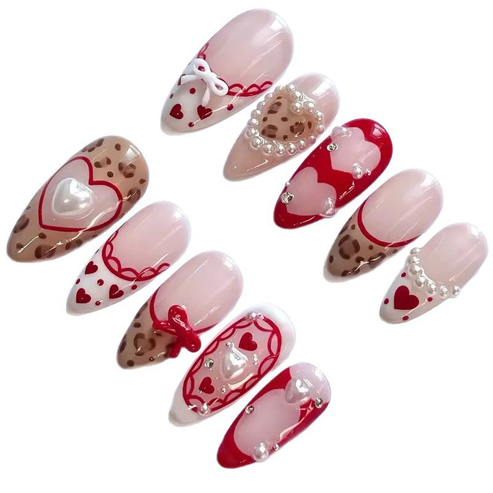 Romantische Herz-Themen Press-On Nagelkunst Karnz