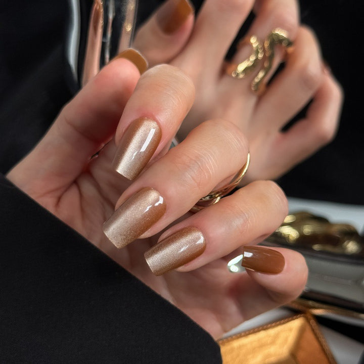 Elegante Kunstnägel mit sanftem Ombre-Finish Karnz