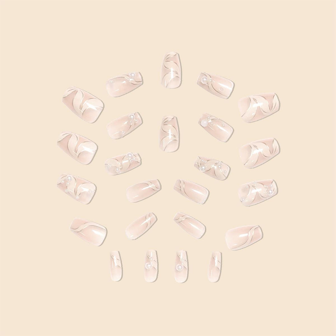 Elegante mit Perlen verzierten Acryl-Nagelverlängerungen