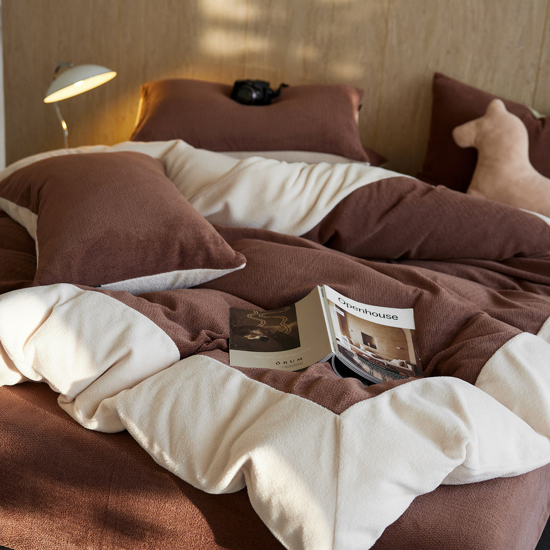 Umkehrbare Sherpa-Textur Kuscheldecke und Kissenbezug Set