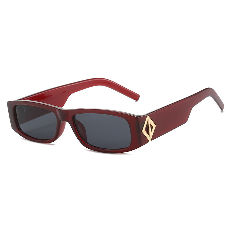 Damen modische Sonnenbrille mit asymmetrischem Rahmen und goldfarbenen Details Karnz