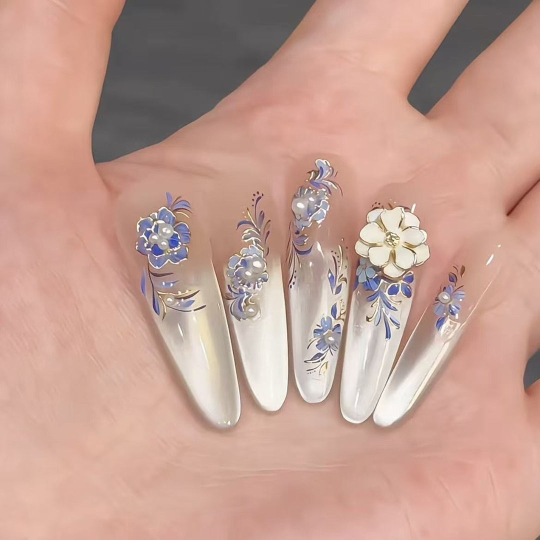 Elegante Blumennagelkunst Tipps Karnz