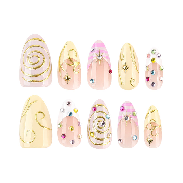Kunstvolle Nagelkunst mit Glitzer- und Spiral-Design Karnz