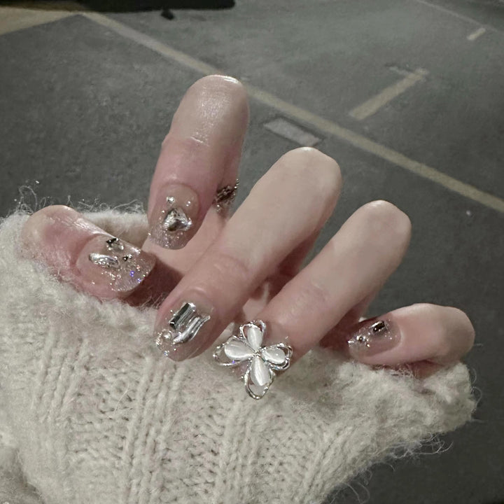 Glamouröse Ringkollektion Karnz