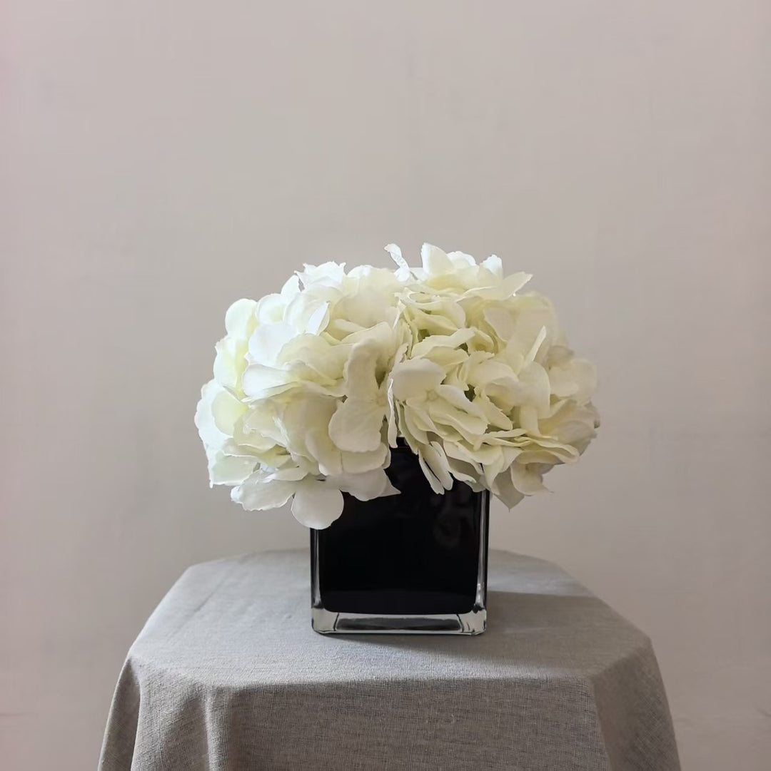 Luxuriöse Künstliche Blumenarrangement