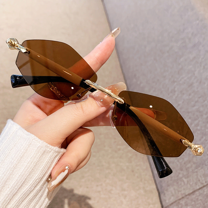 Damen futuristische Sonnenbrille mit übergroßem rechteckigem Rahmen Karnz