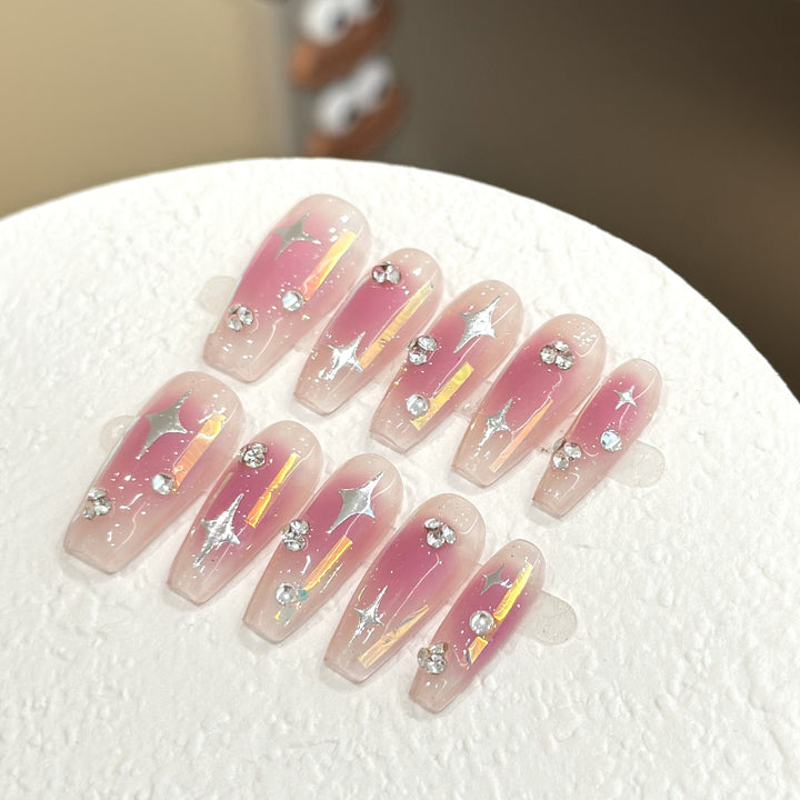 Dekorativer Press-On-Nagel-Set mit Glitterakzenten