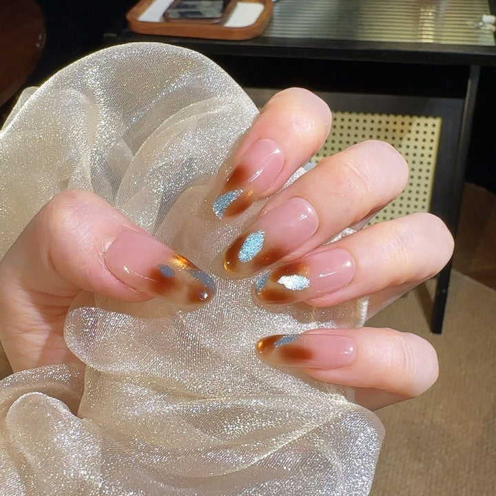 Künstlerisches Gradient Press-On Nail Set Karnz