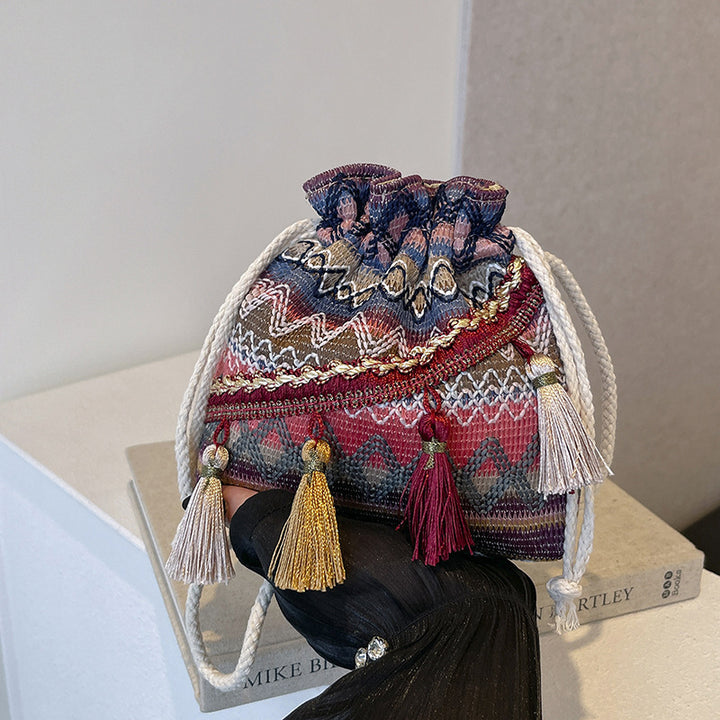 WoBohemian Bestickte Bucket Bag Karnz