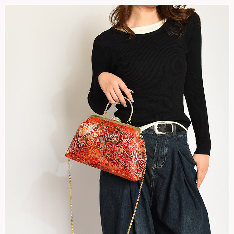Elegante verzierte Abendhandtasche