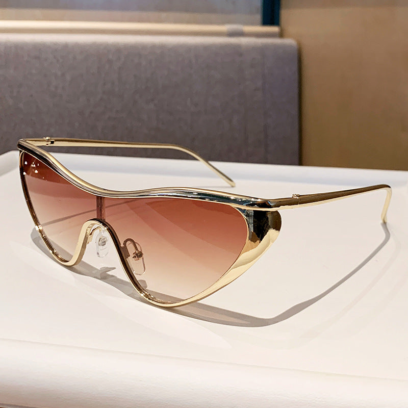 Damen futuristische Oversized-Sonnenbrille mit markantem Design Karnz