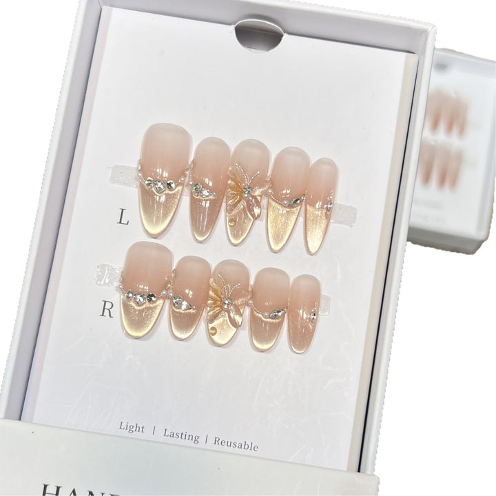 Elegante Schmetterling-Akzent Druck-Nagel-Set Karnz