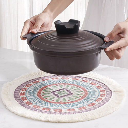 Runder flachgewebter Baumwoll-Teppich mit Mandala-Motiv und dekorativen Fransen Karnz