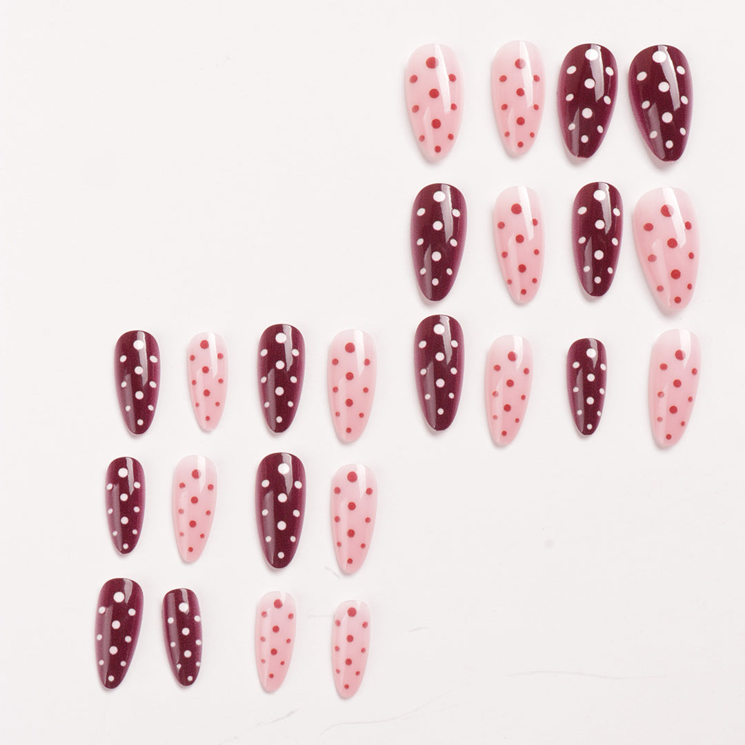 Polka Dot Nagelkunst Design Karnz