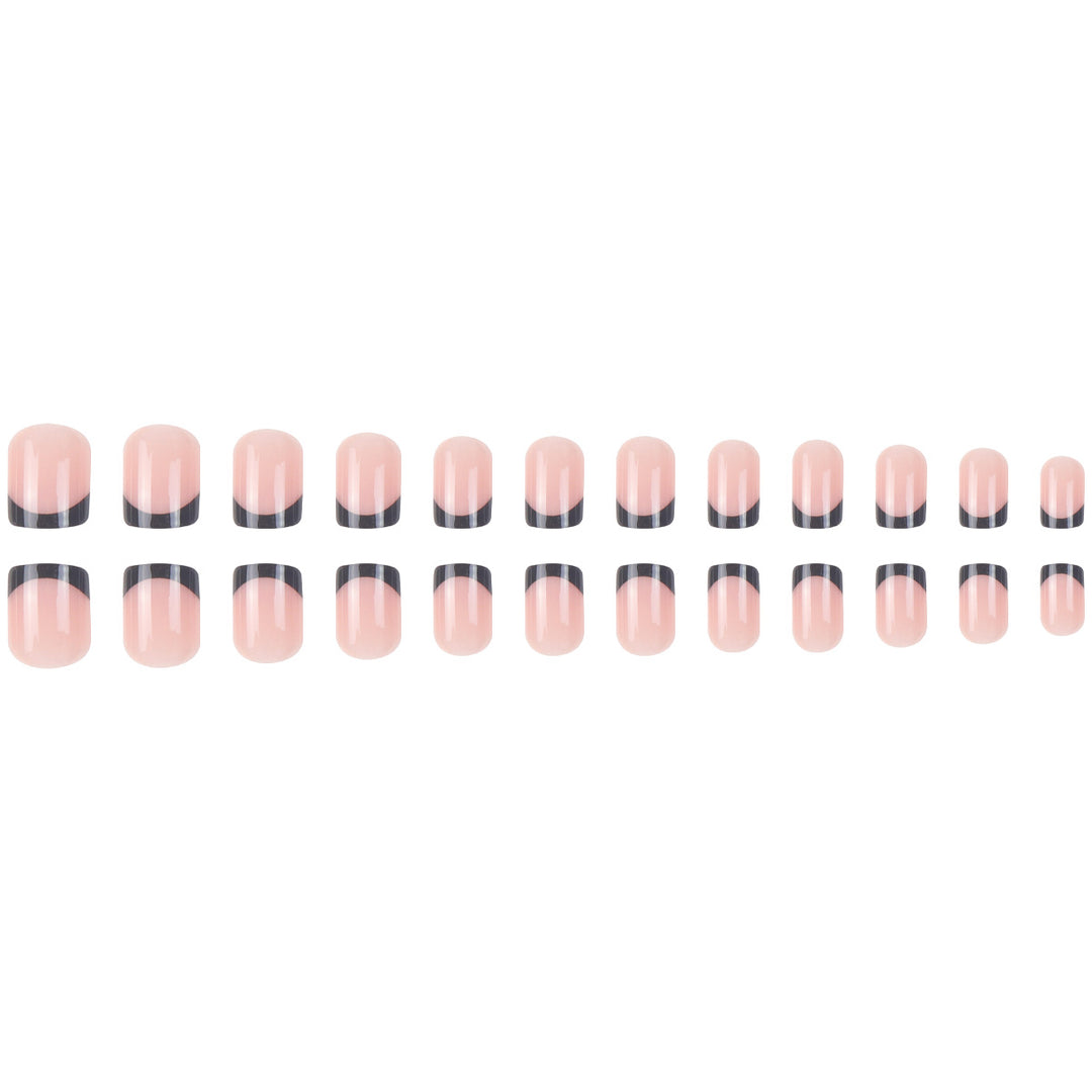 Elegante French Tip Nagelkunst Karnz