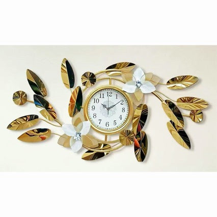 Dekorative Wanduhr Karnz