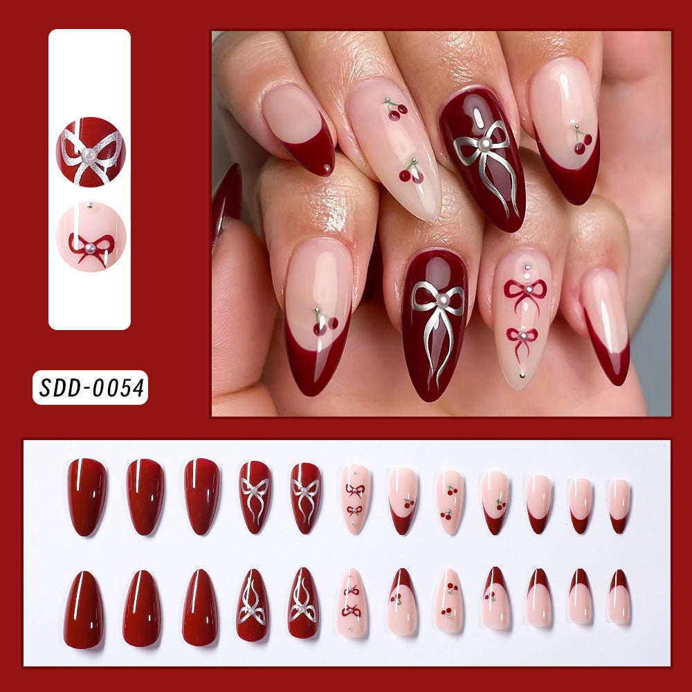 Niedliche Charakter-Themen-Nagelkunst-Tipps