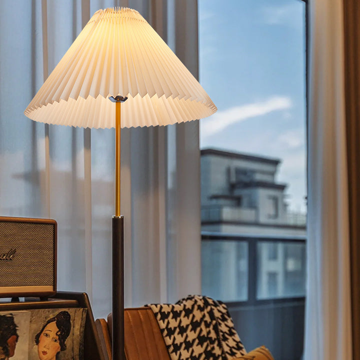Moderne Faltbodenlampe