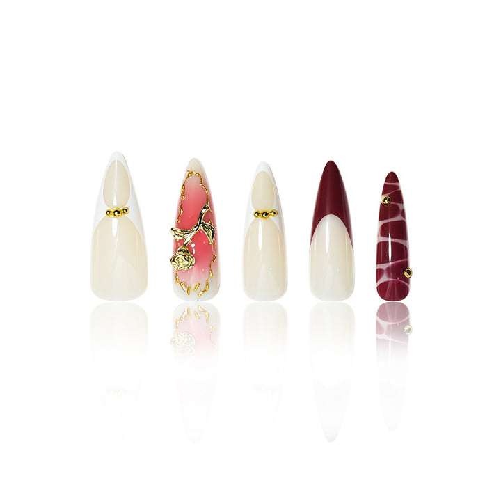 Elegante Künstlerische Nagelverstärkungen Karnz