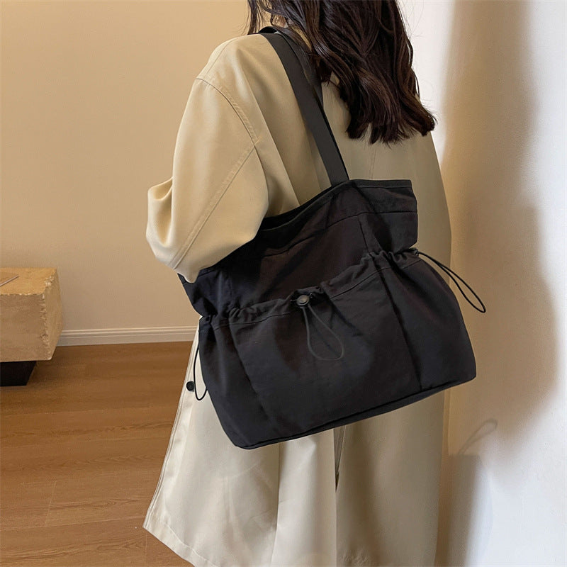 Erweiterbare Utility-Tasche Karnz