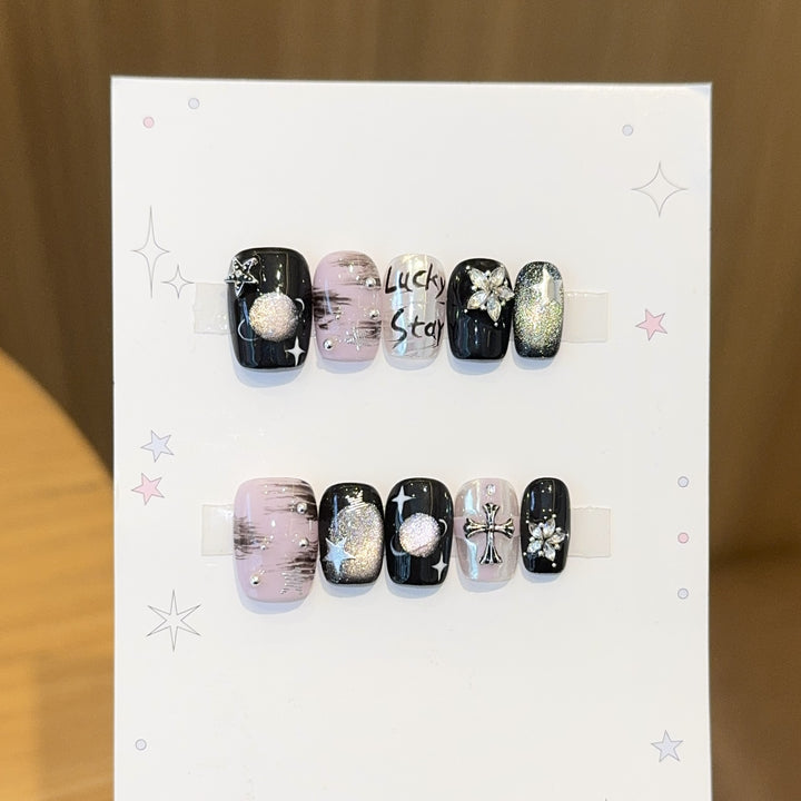 Kunstnagelset Karnz