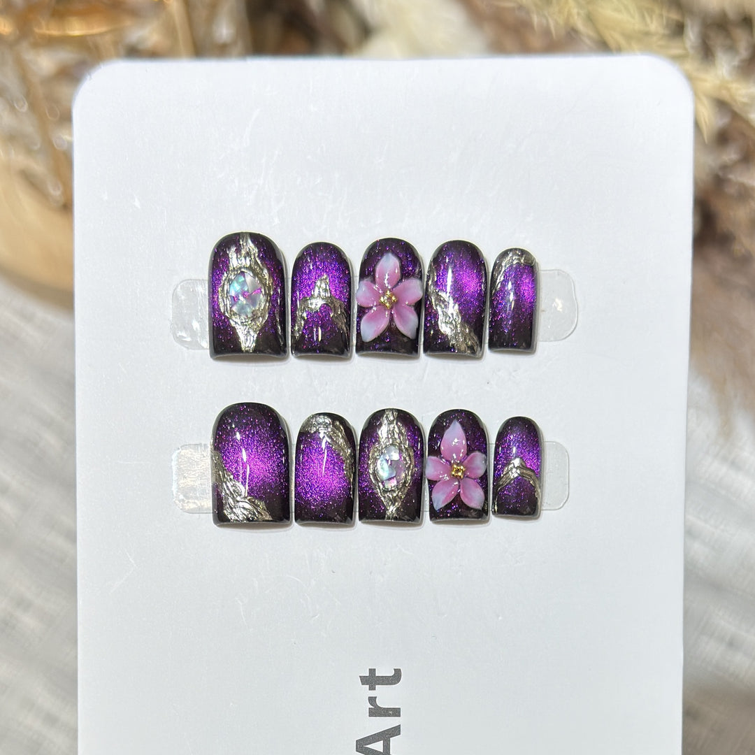 Elegantes Blumendesign Press-On-Nagelset mit Glitzerelementen Karnz