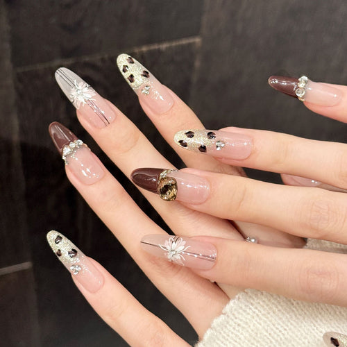 Künstlerisches Schmuck-beschmücktes Press-On Nagelset