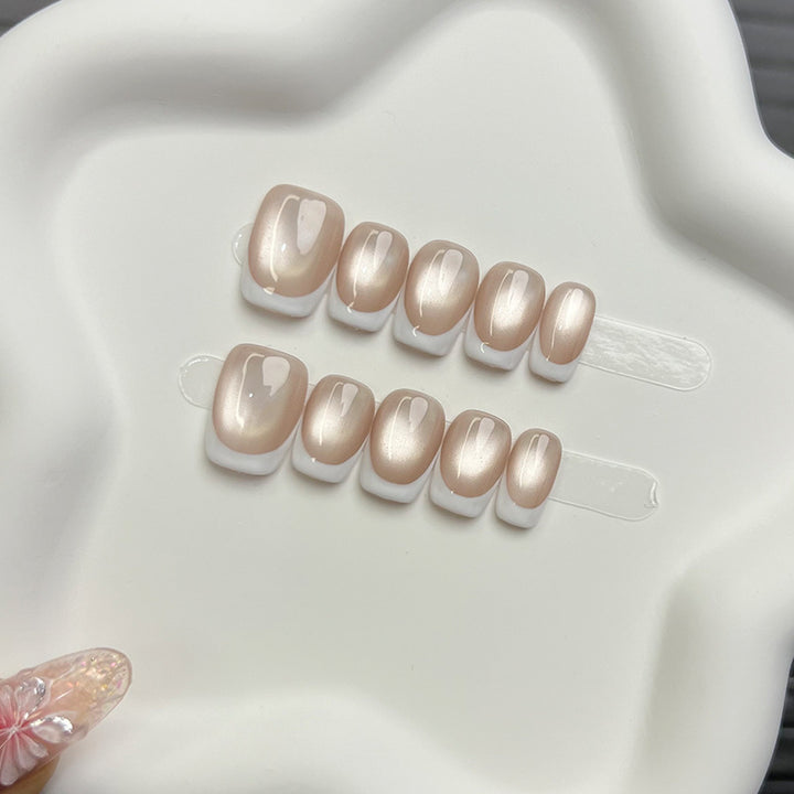 Premium Glänzende Nagelspitzen