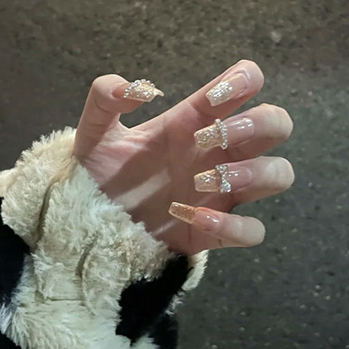 Luxus Glitzernde Press-On Nagelkunst Karnz